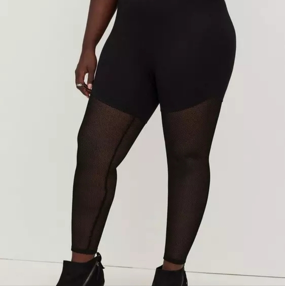 NEW Torrid Fishnet Leggings Sz 0X Footless Fishnet Tights NWT - Picture 2 of 8